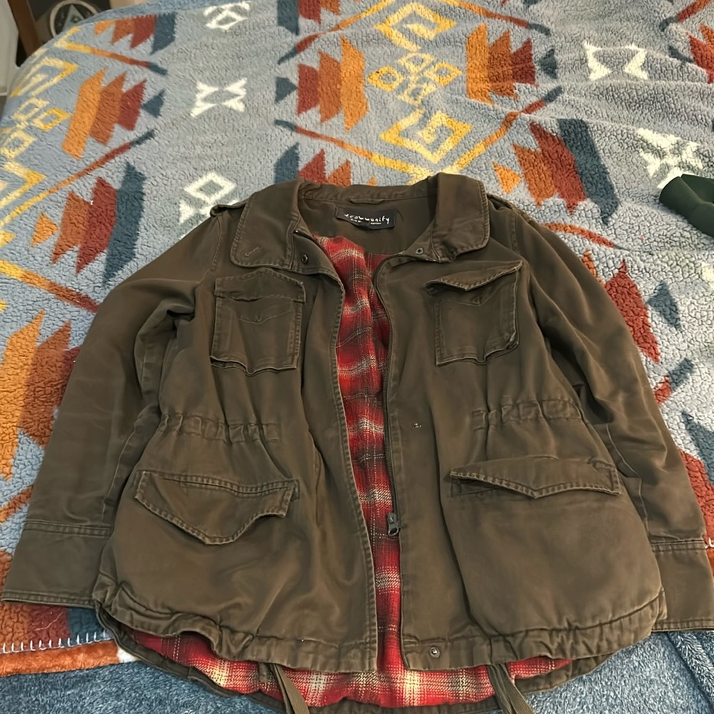 Community Women’s Jacket size M